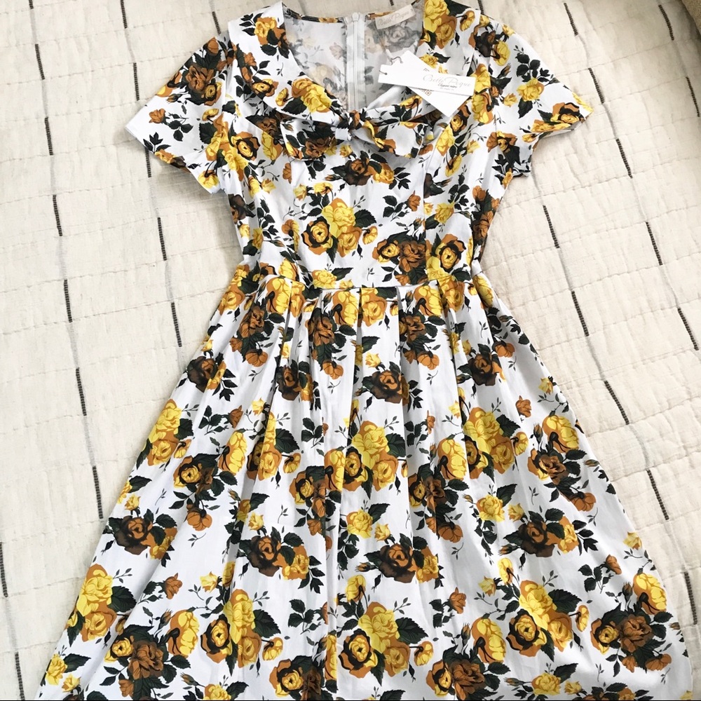 Vintage Look 50s Style Floral Tie Front Dress NEW